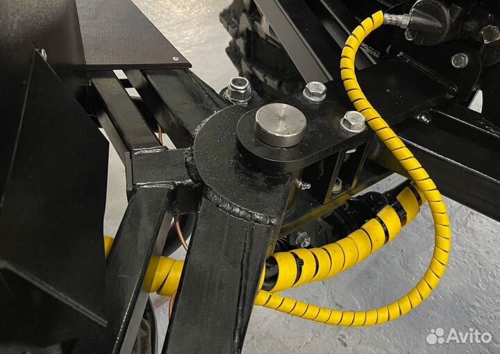 Квадроцикл переломка Ермак (Снегоболотоход)