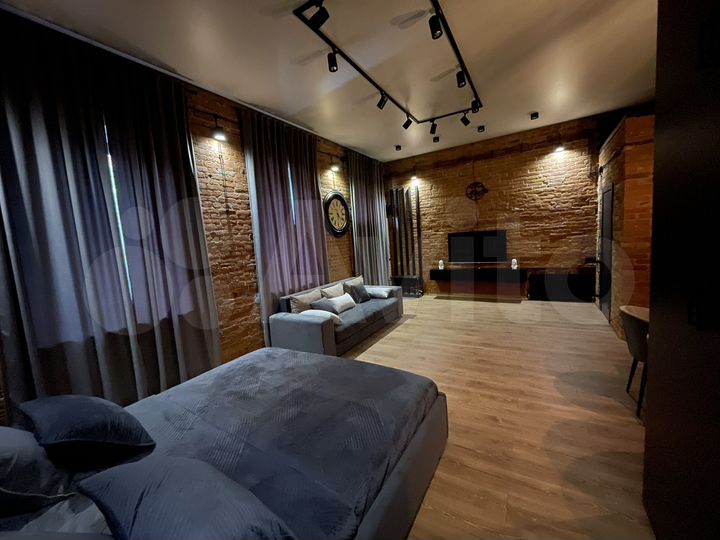 Квартира-студия, 60 м², 1/1 эт.