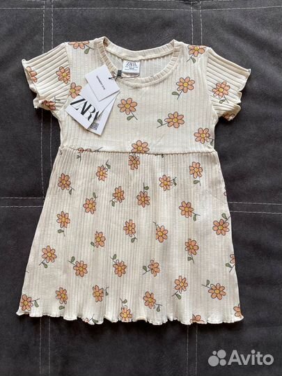 Платье на девочку 98/104