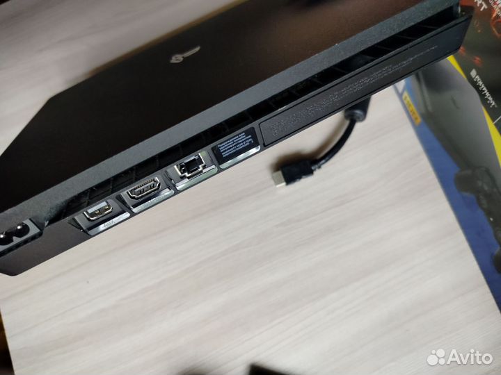 Sony PS4 slim в идеале комплект и чек