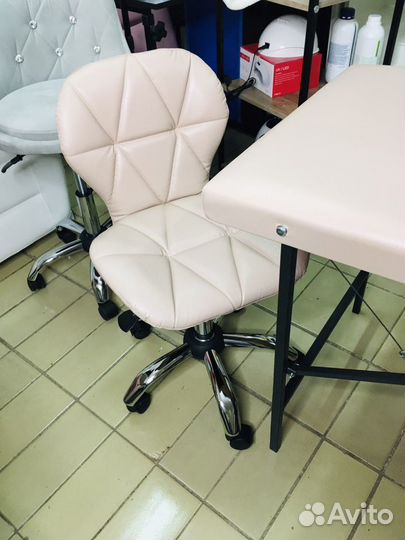 Кушетка для наращивания ресниц