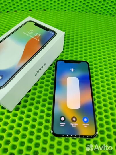 iPhone X, 256 ГБ