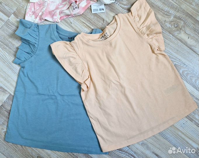 Новые футболки next 116 и 122
