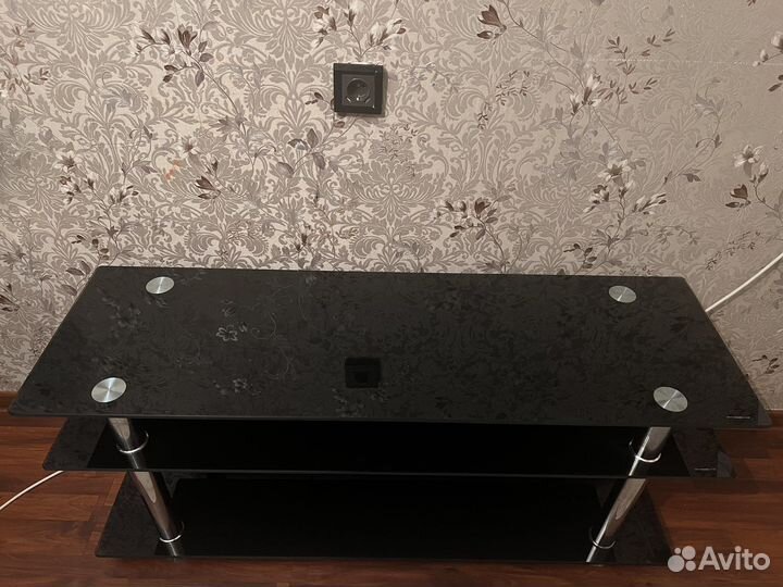 Стеклянная тумба под тв телевизор