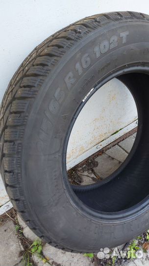 Tigar SUV Ice 215/65 R16 102T