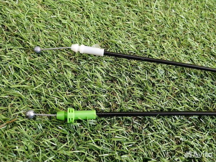 Замок двери передний правый Toyota C-Hr