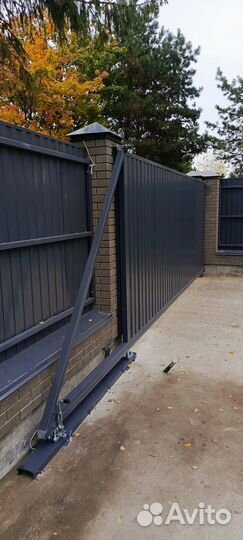 Откатные ворота с профнастилом