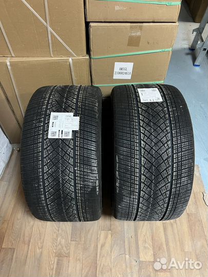 Goodyear UltraGrip 275/35 R21 и 305/30 R21 104V