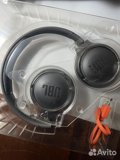 Беспроводные наушники jbl tune 520bt