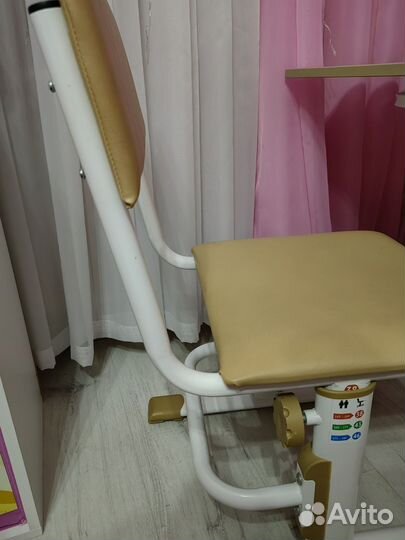 Стул школьный