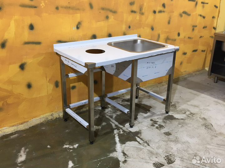 Мойка с рабочей поверхностью
