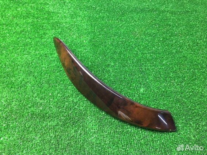 Декоративная накладка передняя левая Bmw F30