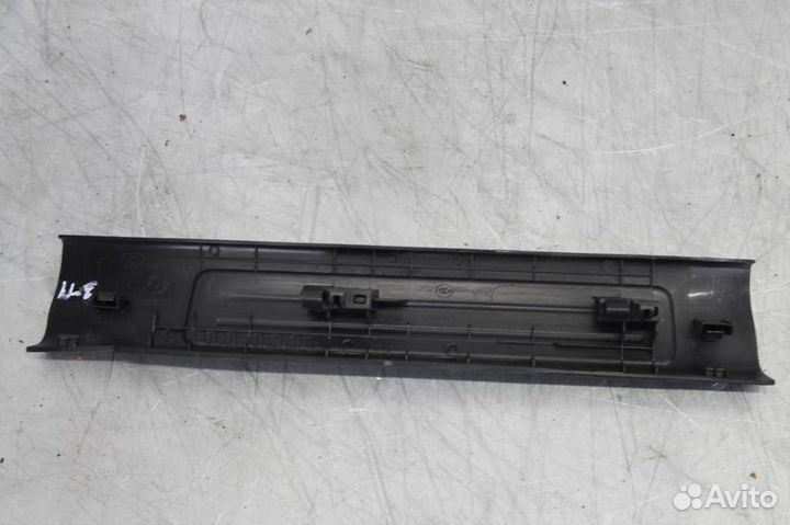 Накладка порога внутренняя задняя правая Mazda 3