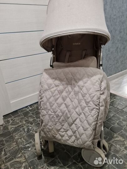 Прогулочная коляска трость babyton