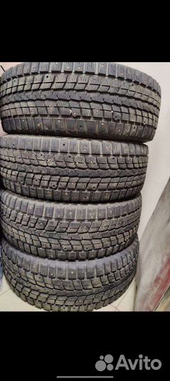 Dunlop SP Winter Ice 01 225/65 R17