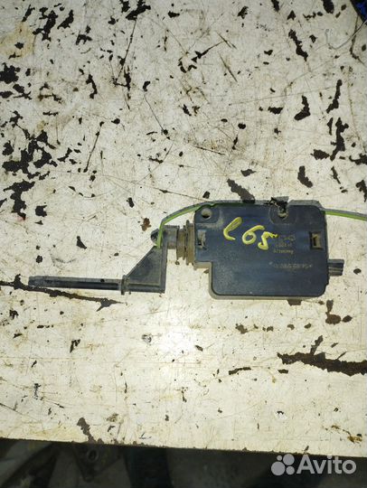 Активатор лючка бака BMW 7 Е65 бмв 7 Е65 Е66