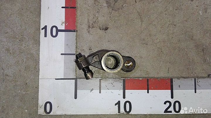 Коромысло впускного клапана OM471 Mercedes-Benz (Мерседес) Actros 4 11-18 (A4710500033)