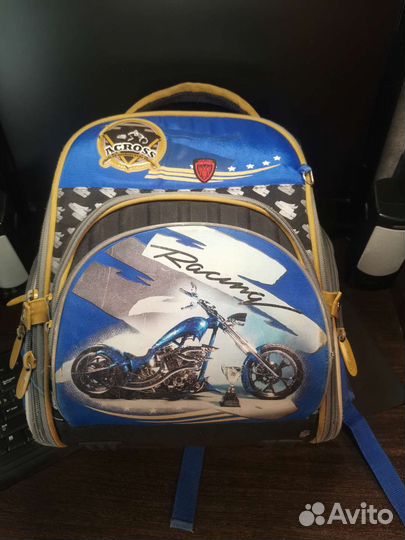 Школьный рюкзак