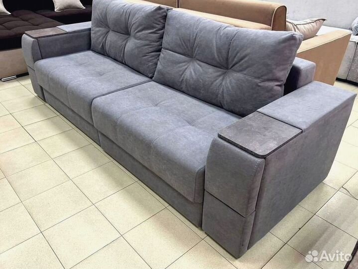 Уникальный диван со столом и ящиками