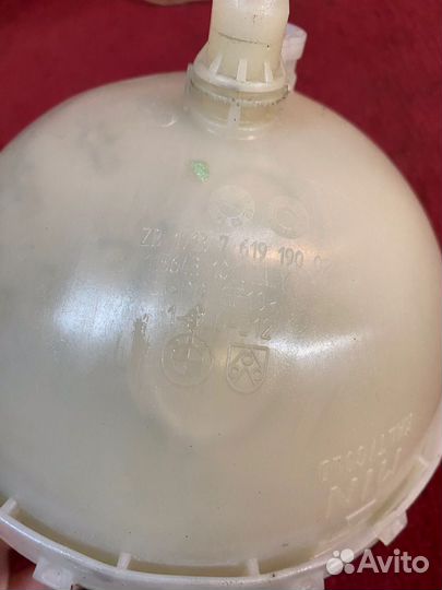 Расширительный бачёк BMW 17 13 8 614 293