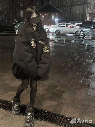 Бомбер vetements police