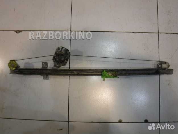 Стеклоподъемник механический передний правый