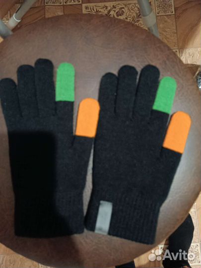 Перчатки