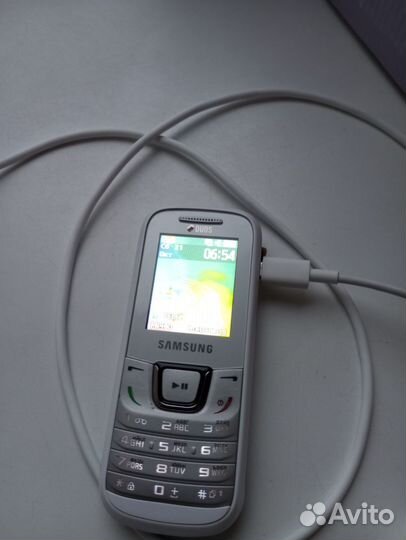 Samsung a890