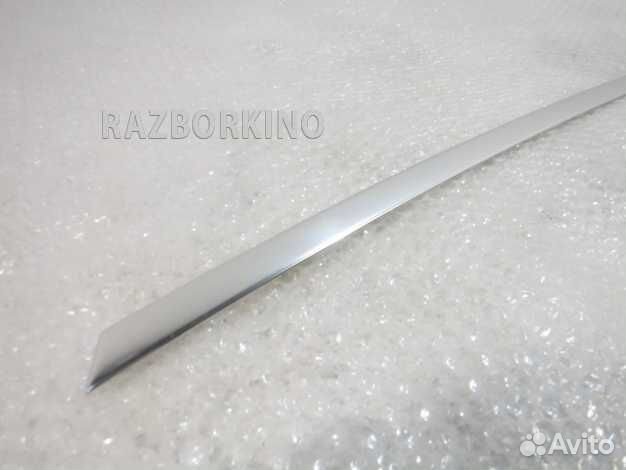 Молдинг стекла двери задней правой