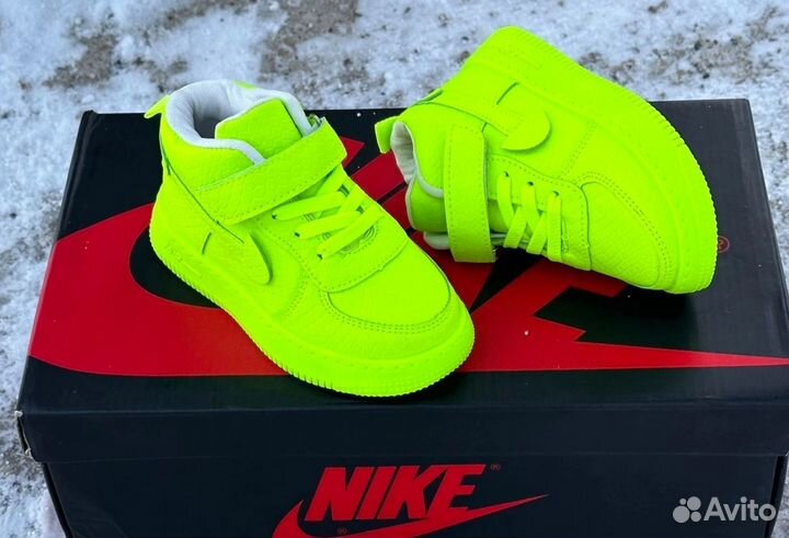 Кроссовки на 34р