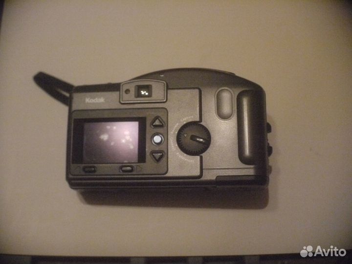 Цифровой фотоаппарат из 90-х Kodak DC200 Plus