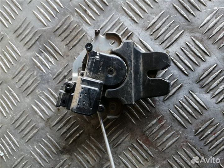 Замок багажника задний Mitsubishi Lancer 10 CY2A