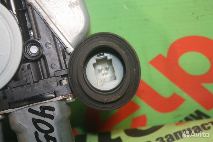 Стеклоподъемник toyota vitz NSP130 передний правый