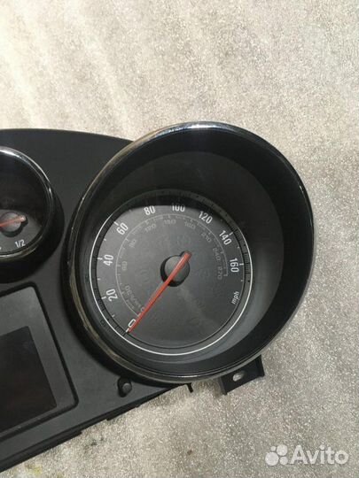 Панель приборов Opel Insignia лифтбэк A18XER