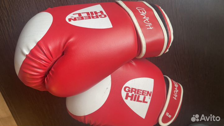 Боксерские перчатки