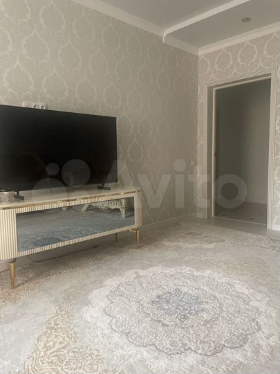 4-к. квартира, 107 м², 14/17 эт.