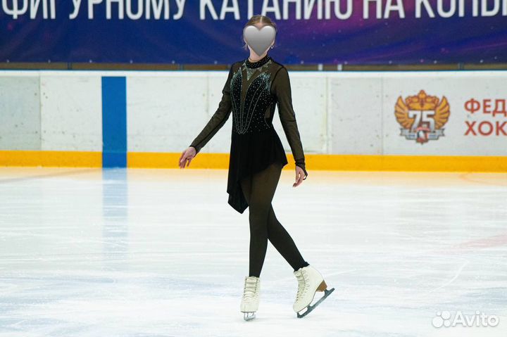 Платье для фигурного катания