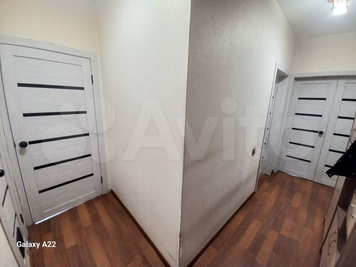 2-к. квартира, 50 м², 6/9 эт.