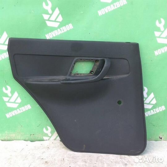 Обшивка двери комплект Фольксваген Поло