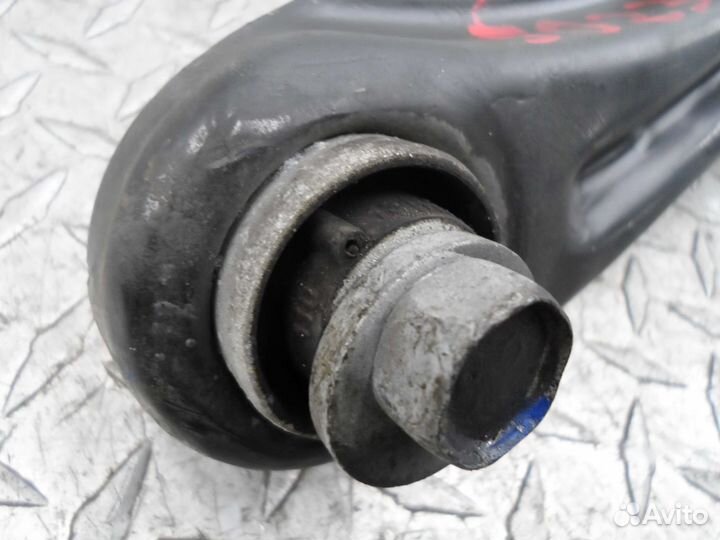 Рычаг задний правый Jeep Grand Cherokee 4 (WK2)