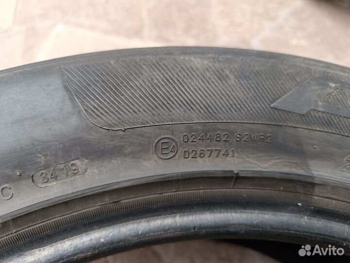 Zeta Azura 255/50 R19