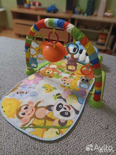 Развивающий коврик с пианино