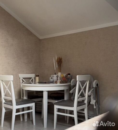 Кухонный стол