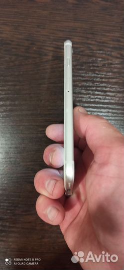 iPhone 6S, 64 ГБ
