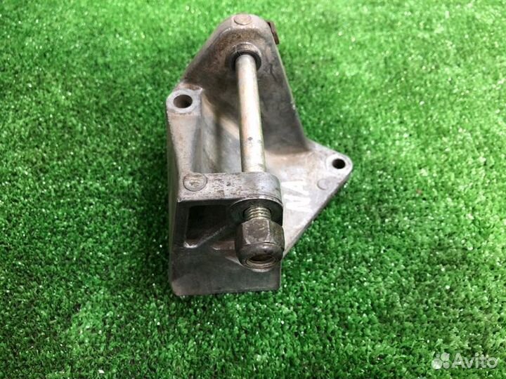 Кронштейн гидроусилителя руля Nissan Almera N16