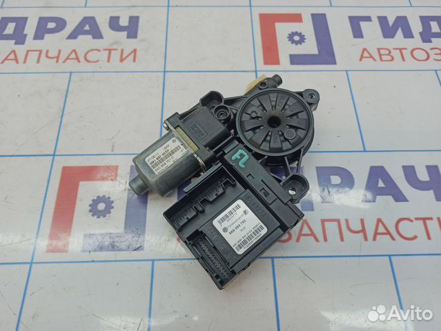 Моторчик стеклоподъемника передний правый Volkswag