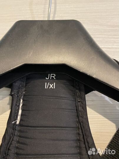 Вратарский нагрудник Reebok P4 NHL р-р JR l/xl