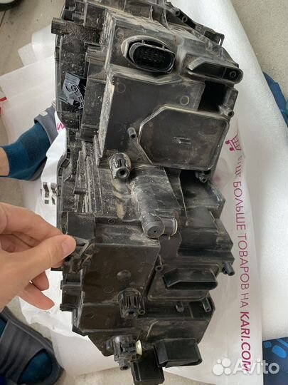 Передняя фара tiguan