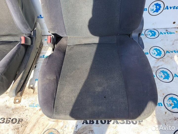 Сиденье переднее Mitsubishi Galant EA7A 4G94 2001