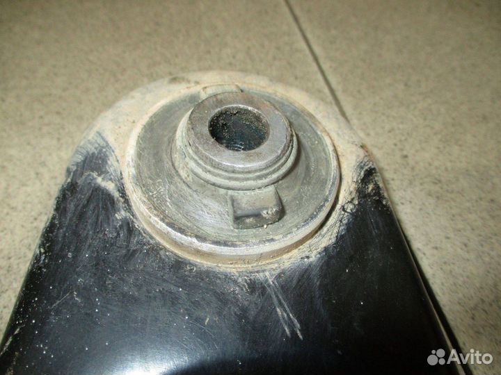 Рычаг передний правый Peugeot 207